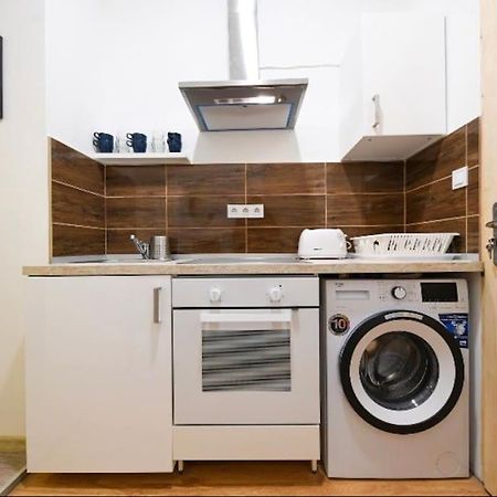 1 Bedroom Flat In Nyar Str., Central Будапешт Экстерьер фото